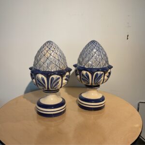 BLUE & WHITE ARTICHOKE